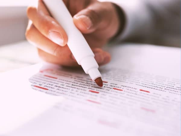 Schreibstil verbessern: So entwickelst du deinen einzigartigen Ton